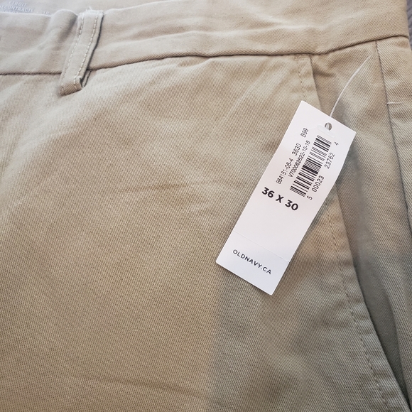 NWT old navy ultimate relaxed slim 36x30 khakis - Picture 2 of 4